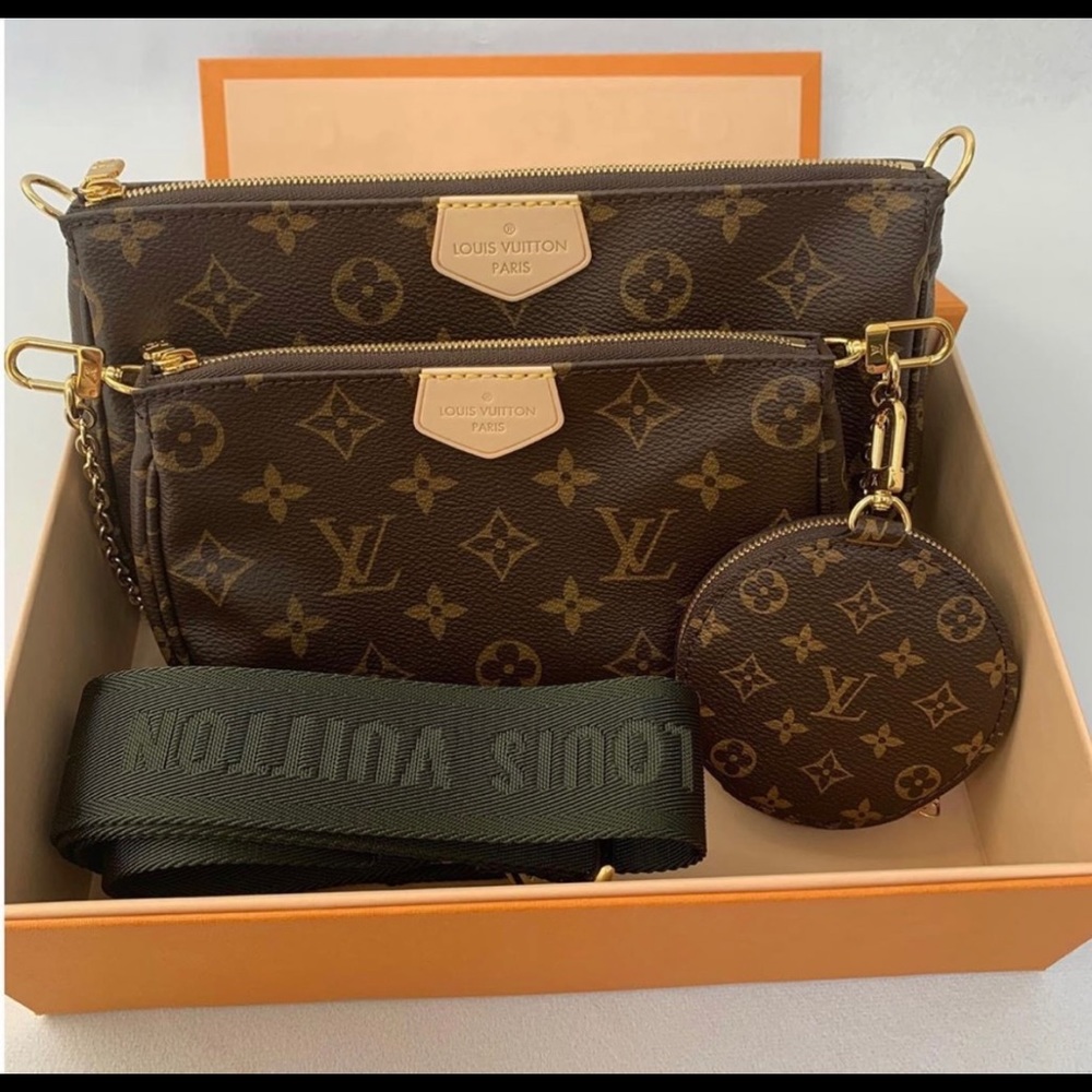 SOLD Authentic LV Multi Pochette Accessories